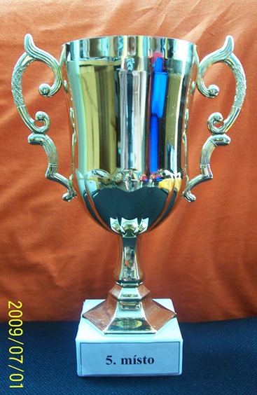 PFK_ZimniPerunCup_08-09_pohar.JPG